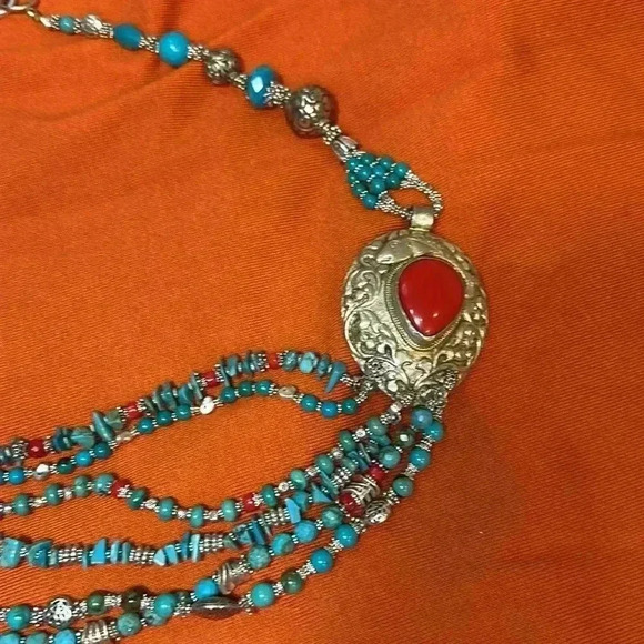 Tibetan Nepalese repousse conch Turquoise Vintage pendant & Capped Bead Necklace - Picture 14 of 17